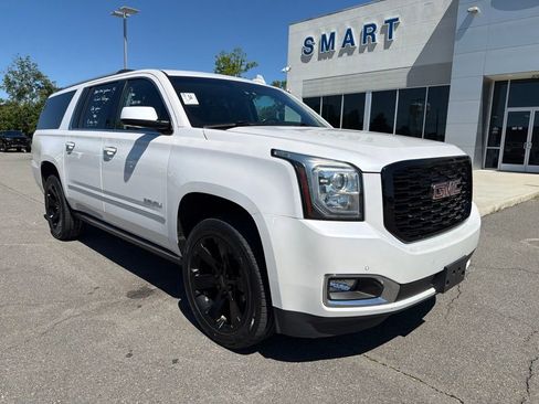 Used 2018 GMC Yukon XL Denali w/ Denali Ultimate Package AWD/4WD image 2