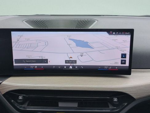 Used 2025 BMW i4 eDrive40 w/ Parking Assistance Package image 21