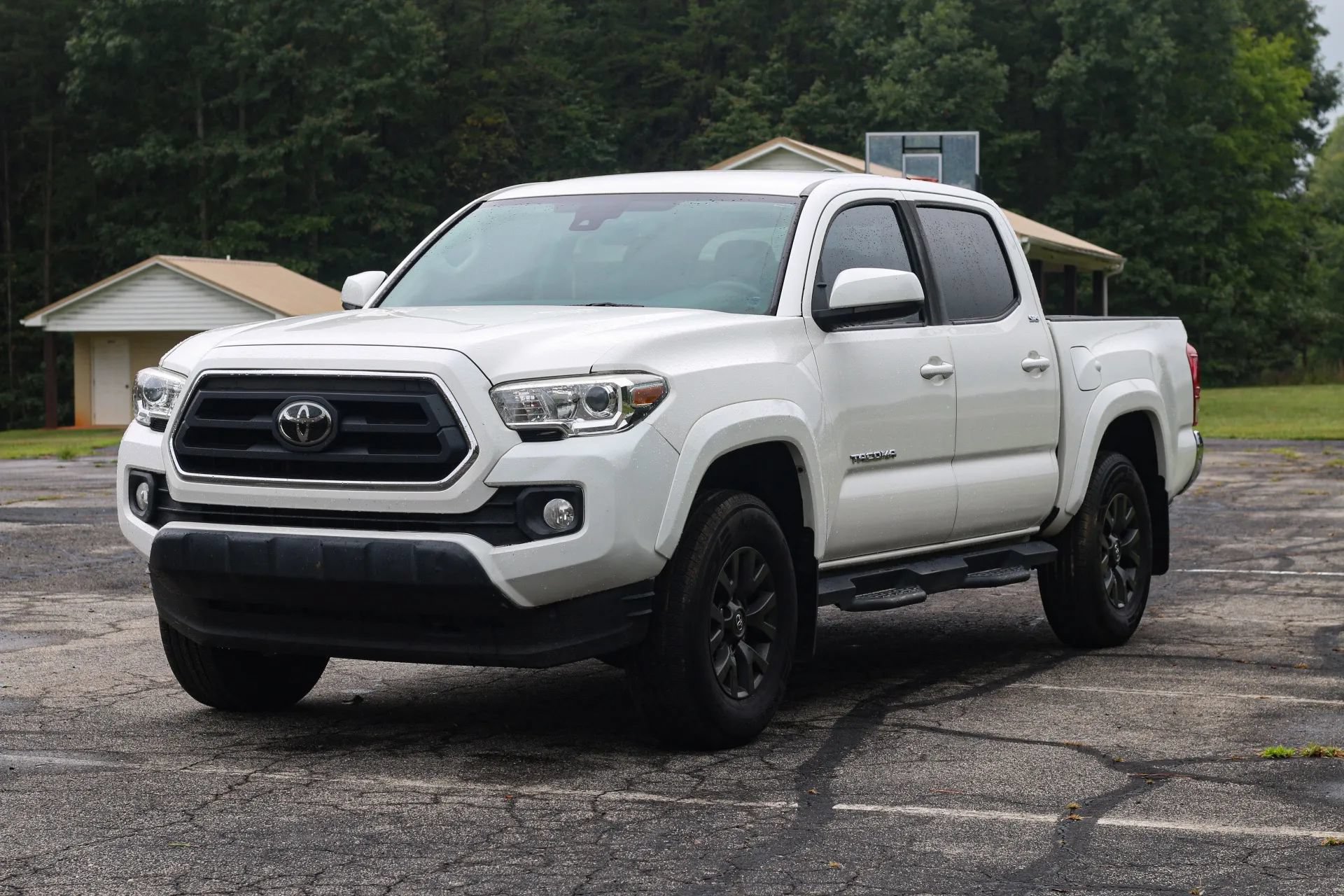 Used 2021 Toyota Tacoma SR5 RWD image 3