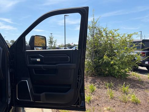 Used 2025 RAM 2500 Laramie w/ Towing Technology Group AWD/4WD image 59