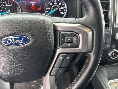 Used 2021 Ford Expedition Platinum image 18
