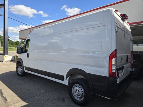 Used 2025 RAM ProMaster 3500 w/ Convenience Group FWD image 5