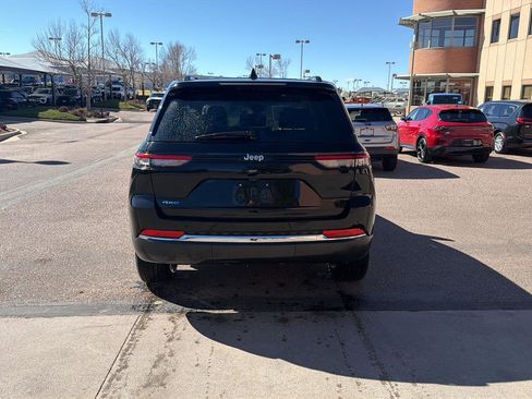 Used 2022 Jeep Grand Cherokee Limited 4xe image 4