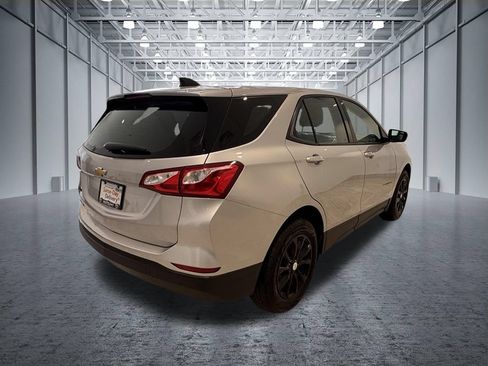 Used 2019 Chevrolet Equinox LS FWD image 24