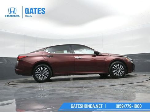 Used 2023 Nissan Altima 2.5 SV image 32