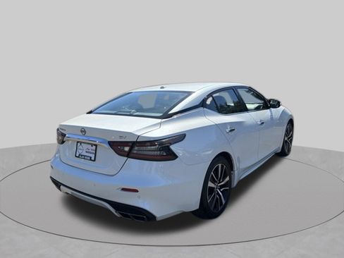 Used 2023 Nissan Maxima SV w/ Floor Mat Group FWD image 3