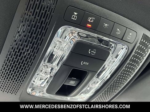 Used 2025 Mercedes-Benz CLA 250 4MATIC image 35