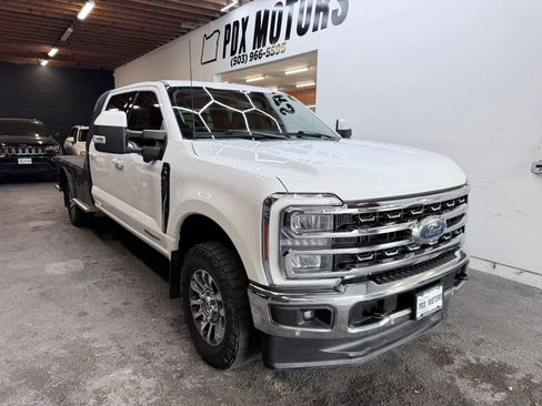 Used 2023 Ford F250 Lariat w/ Lariat Ultimate Package AWD/4WD image 2
