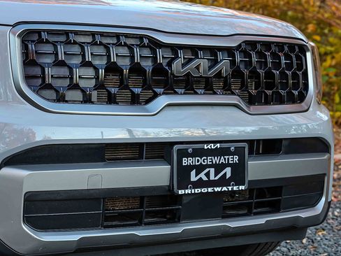 Used 2023 Kia Telluride EX X-Line image 30