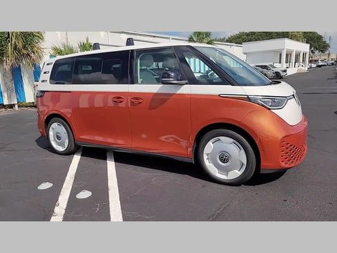 New 2025 Volkswagen ID. Buzz 1st Edition image 27