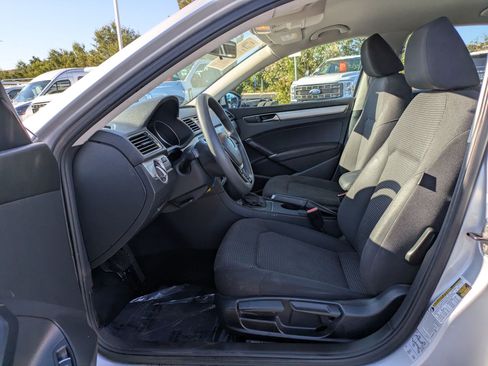 Used 2017 Volkswagen Passat 1.8T S FWD image 15