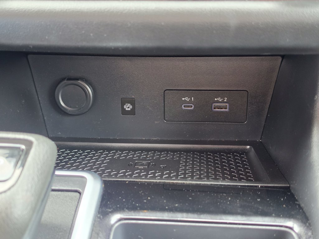 Used 2024 Nissan Pathfinder Platinum FWD image 25