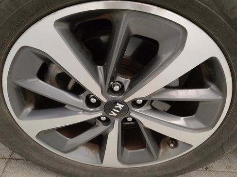Used 2019 Kia Sorento EX AWD/4WD image 31