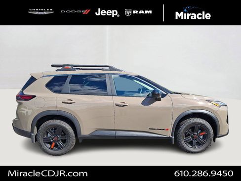 Used 2025 Nissan Rogue Rock Creek image 8