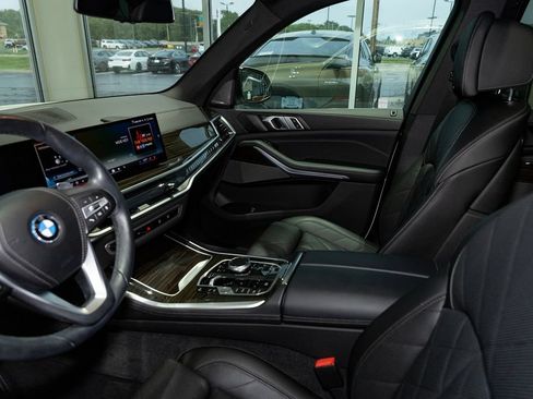Used 2024 BMW X5 xDrive50e AWD/4WD image 8