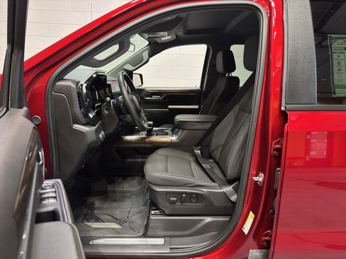 Used 2024 Chevrolet Silverado 1500 RST w/ Max Trailering Package AWD/4WD image 15