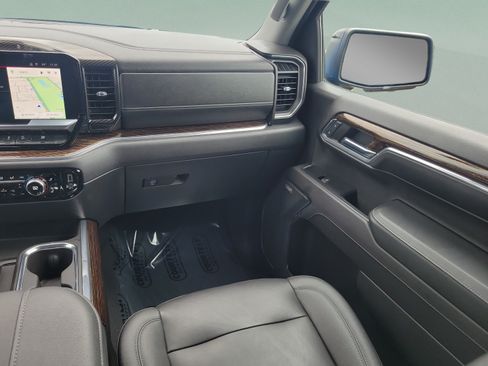 Used 2023 GMC Sierra 1500 Elevation w/ Elevation Premium Package AWD/4WD image 8