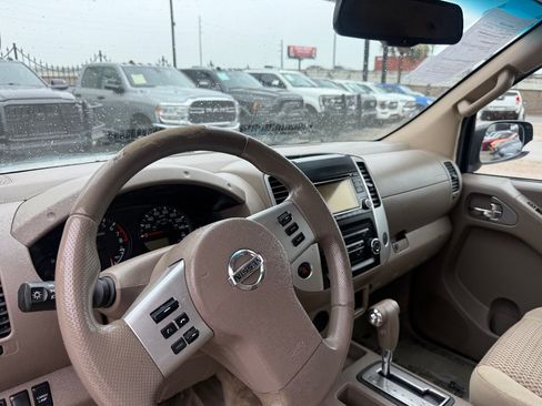Used 2016 Nissan Frontier SV RWD image 22