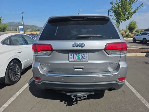 Used 2020 Jeep Grand Cherokee Limited AWD/4WD image 3