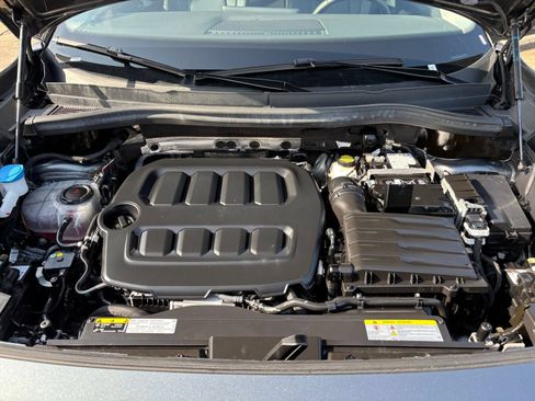 Used 2026 Volkswagen Tiguan SE AWD/4WD image 34