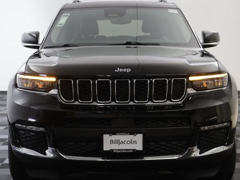Used 2022 Jeep Grand Cherokee L Limited w/ MOPAR Finishing Package AWD/4WD image 22