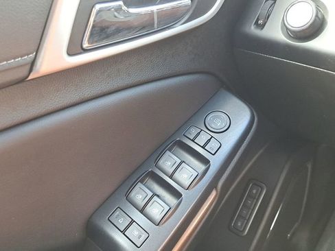 Used 2019 GMC Yukon Denali w/ Denali Ultimate Package image 24