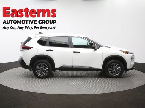 Used 2023 Nissan Rogue S AWD/4WD image 43