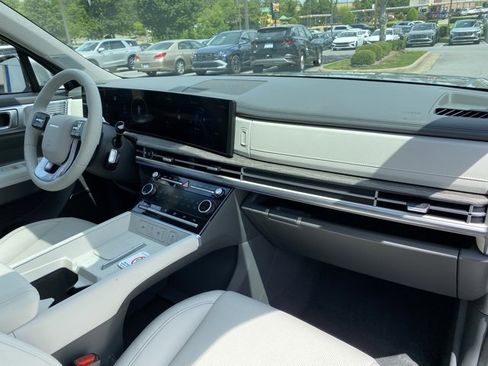 Used 2024 Hyundai Santa Fe Limited image 50