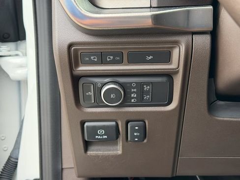 Used 2022 Ford F150 King Ranch w/ FX4 Off-Road Package AWD/4WD image 9