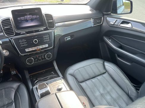 Certified 2018 Mercedes-Benz GLE 43 AMG 4MATIC image 15