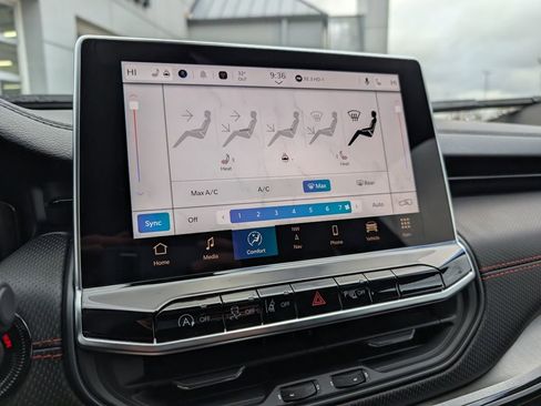 New 2026 Jeep Compass Trailhawk w/ Sun, Sound & Navigation Group image 21