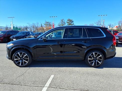 Used 2022 Volvo XC90 T6 Momentum image 8