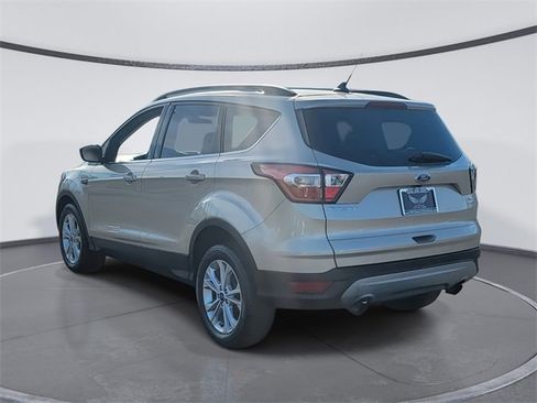 Used 2018 Ford Escape SE w/ SE Sync 3 Package image 5