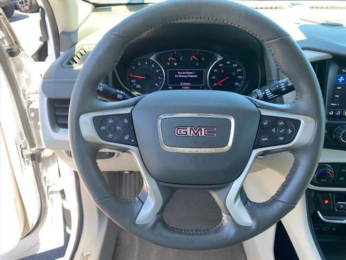 Used 2020 GMC Terrain Denali w/ Denali Premium Package AWD/4WD image 10