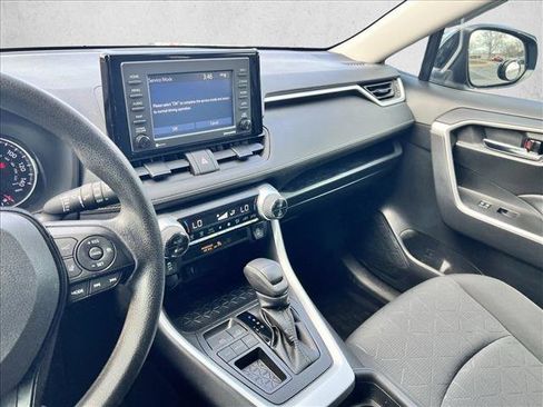 Certified 2021 Toyota RAV4 XLE w/ Convenience Package image 15