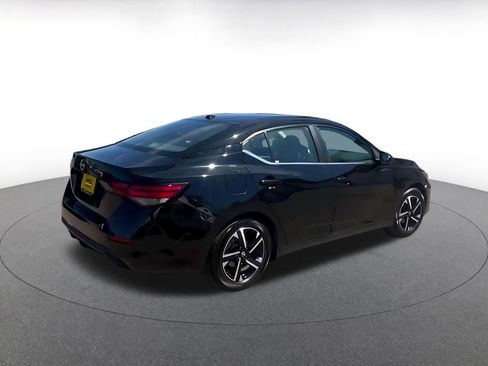 Used 2025 Nissan Sentra SV image 14