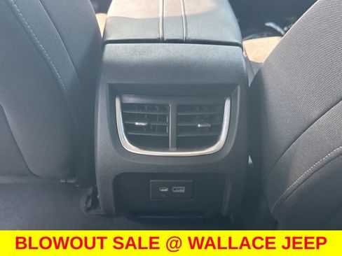 Used 2020 Chevrolet Blazer LT FWD image 24