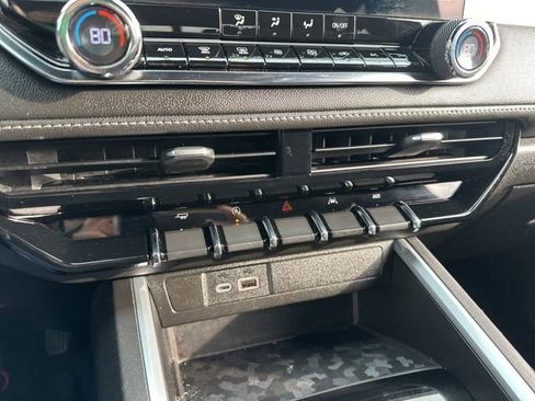 Used 2023 Chevrolet Colorado LT w/ LT Convenience Package image 49