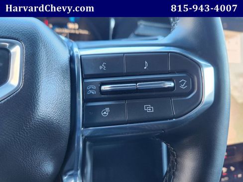 Used 2025 GMC Acadia Elevation image 20