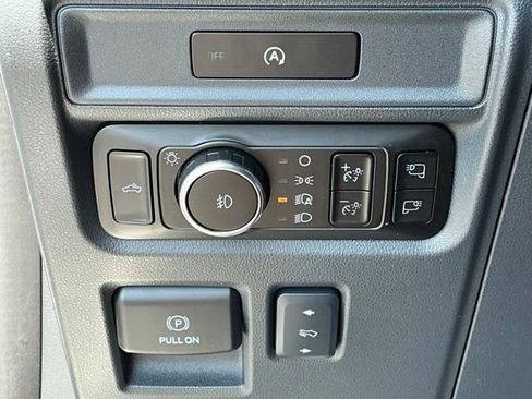 Used 2025 Ford F150 Lariat w/ Equipment Group 501A Mid AWD/4WD image 34