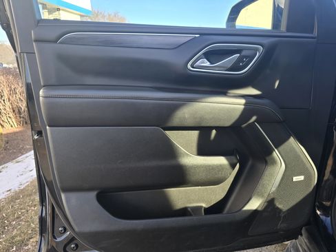 Used 2024 GMC Yukon SLT image 17