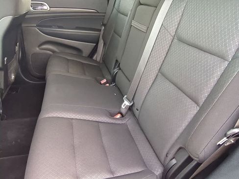 Used 2020 Jeep Grand Cherokee Laredo w/ Security & Convenience Group image 19