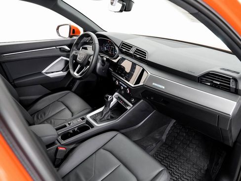 Used 2023 Audi Q3 2.0T Premium Plus w/ Premium Plus Package image 22