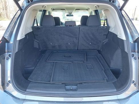 Used 2024 Nissan Rogue SV image 35