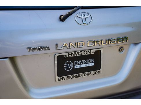 Used 2001 Toyota Land Cruiser AWD/4WD image 12