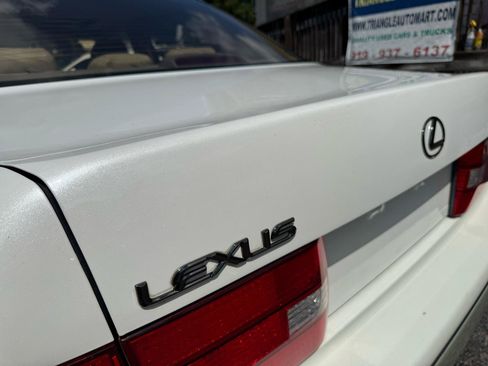 Used 2000 Lexus LS 400 w/ Platinum Series RWD image 15