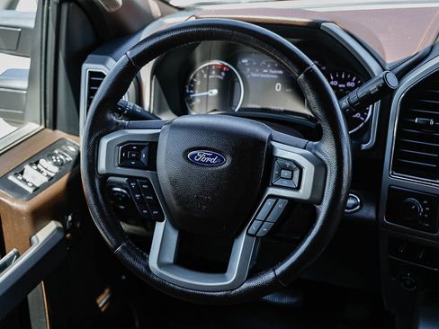 Used 2022 Ford F450 King Ranch AWD/4WD image 13