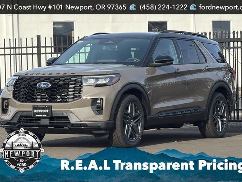 New 2026 Ford Explorer ST-Line w/ ST-Line Street Pack AWD/4WD image 9