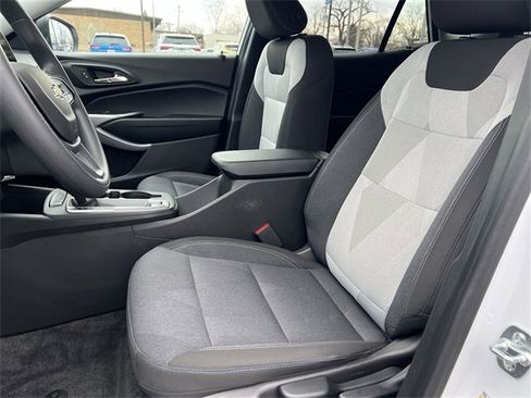 Used 2025 Chevrolet Trax LS image 13