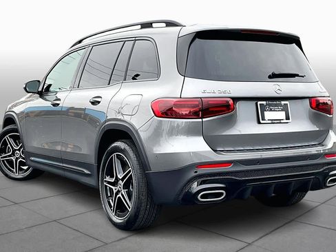 Used 2025 Mercedes-Benz GLB 250 4MATIC image 12